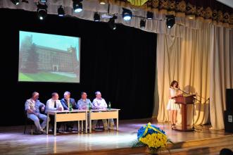 Дипломи бакалавра отримали 162 випусники навчального закладу