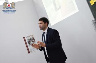 "Збережи свою ідентичність": в Університеті відбувся семінар для студентів-психологів 