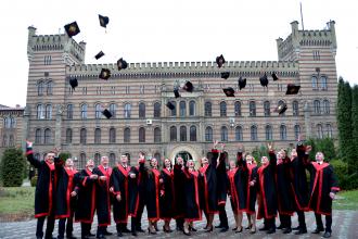 Наша гордість: магістри Університету отримали дипломи ЛДУБЖД