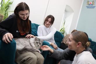 Психотерапевтичні заняття з тваринами: вплив на психіку людини після екстремальних подій