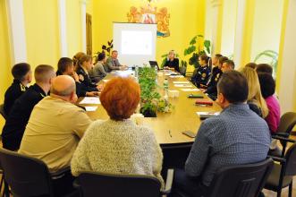 Проведено круглий стіл на тему «Особливості сучасного менеджменту: лідерство, керівництво, державне управління»