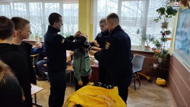 Курсанти ЛДУБЖД провели профорієнтаційні заняття для школярів Сихівського ліцею