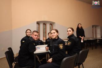 Першокурсники ЛДУБЖД змагалися у математичному брейн-рингу