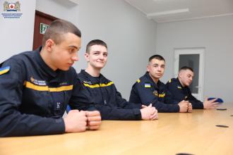 Заняття з психологічної підготовки для майбутніх рятувальників у рамках навчальної практики психологів