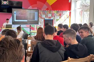 Студенти ЛДУБЖД провели лекції з кібербезпеки для львівських школярів
