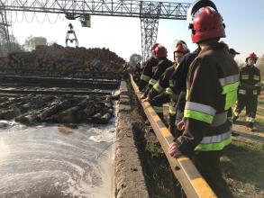 Курсанти 4 курсу вдосконалювали свої практичні навички з організації гасіння пожеж на Львівському фанерному заводі