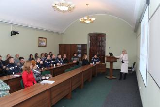 Кафедрою гуманітарних дисциплін та соціальної роботи проведено науково-методичний семінар на тему: «Становище дітей в сучасній Україні»