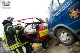 Випускники ЛДУБЖД взяли участь у масштабних пожежно-тактичних навчаннях 