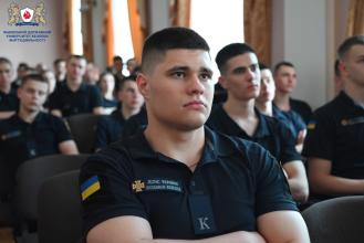 Світла пам’ять героям-рятувальникам: в Університеті відбулась бесіда, присвячена сьогоднішнім трагічним подіям Світла пам’ять героям-рятувальникам: в Університеті відбулась бесіда, присвячена сьогоднішнім трагічним подіям