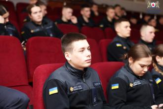 Не тільки про квіти: справжній сенс 8 березня