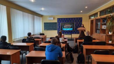 Ад'юнкт Університету Юлія Кордунова провела лекцію "Безпечний інтернет" для учнів ліцею "Європейський" 