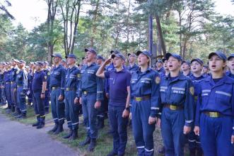 Новообрані курсанти Львівського державного університету безпеки життєдіяльності святкують День Незалежності