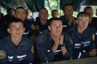 Новообрані курсанти Львівського державного університету безпеки життєдіяльності святкують День Незалежності