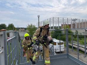Майбутні рятувальники відпрацьовують практичні вміння на  базі навчально-тренувального полігону ЛДУ БЖД