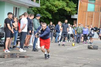На базі Львівського державного університету безпеки життєдіяльності провели благодійне тренування з CrossFit