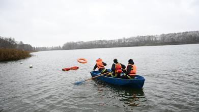 Рятування на воді: студенти Університету опановують нові навики