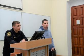Курсанти Університету зустрілись із членом паралімпійської збірної України Богданом Гриненком