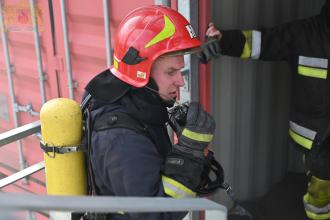 Майбутні інструктори з Головного управління Державної служби України з надзвичайних ситуацій в Івано-Франківській області проходять тренінг на базі навчально-тренувального полігону ЛДУ БЖД