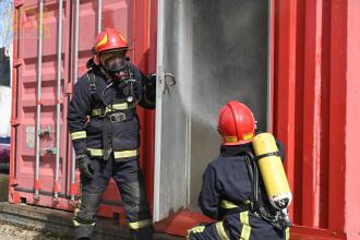 Майбутні інструктори з Головного управління Державної служби України з надзвичайних ситуацій в Івано-Франківській області проходять тренінг на базі навчально-тренувального полігону ЛДУ БЖД