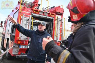 Майбутні інструктори з Головного управління Державної служби України з надзвичайних ситуацій в Івано-Франківській області проходять тренінг на базі навчально-тренувального полігону ЛДУ БЖД