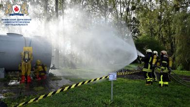 В інституті післядипломної освіти ЛДУ БЖД продовжується підвищення кваліфікації офіцерів ДСНС України і навчання з питань пожежної безпеки  цивільних працівників підприємств і організацій м. Львова