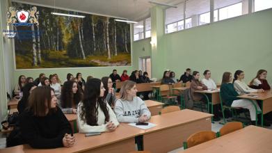 "Психотерапія узалежнення, ведення групових та індивідуальних психотерапевтичних бесід для осіб з залежністю": гостьова леція-бесіда для студентів-психологів