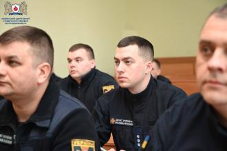 В інституті післядипломної освіти ЛДУ БЖД вперше за новою освітньою програмою пройшли  підвищення кваліфікації офіцери ДСНС України 