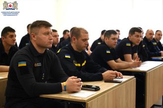 В Інституті післядипломної освіти ЛДУ БЖД вперше за оновленою освітньою програмою пройшли  підвищення кваліфікації офіцери ДСНС України 