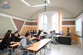 "Математика, що нас оточує: минуле, сучасне, майбутнє": в Університеті відбулась ХІ Всеукраїнська науково-практична конференція