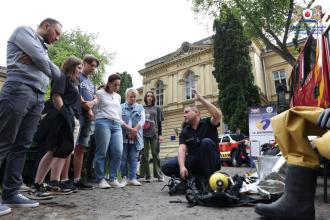 ІНТЕРАКТИВНИЙ ДЕНЬ ВІДКРИТИХ ДВЕРЕЙ: АБІТУРІЄНТИ ЛЬВОВА СПРОБУВАЛИ СЕБЕ В РОЛІ РЯТУВАЛЬНИКІВ ТА МЕДИКІВ