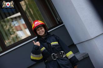 Першокурсники опановують навички пожежно-рятувальної справи