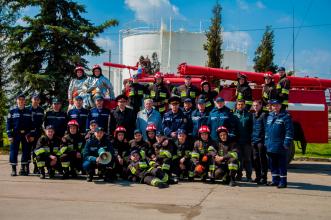 З курсантами четвертого курсу проведено загальноуніверситетське відкрите практичне заняття на території складу паливно-мастильних матеріалів «Львівська нафтобаза» ПАТ «Концерн Галнафтогаз» (ВІДЕО) З курсантами четвертого курсу проведено загальноуніверситетське відкрите практичне заняття на території складу паливно-мастильних матеріалів «Львівська нафтобаза» ПАТ «Концерн Галнафтогаз» (ВІДЕО)