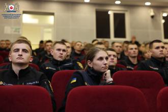 Рятувальник з Донеччини провів лекцію для курсантів ЛДУБЖД
