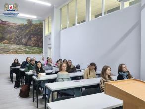 ​Практичне навчання в дії: лекція із запрошеною експерткою-психологинею Наталією Мухітдіновою в нашому Університеті