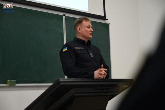 Курсанти ЛДУБЖД прослухали лекцію начальника Головного управління ДСНС України у Дніпропетровській області