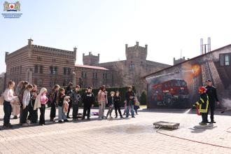 Важливі знання та щирі емоції: школярі Львова спробували себе у ролі рятувальників