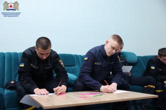 Мандалотерапія, як метод пізнання себе: в Університеті відбувся тренінг для здобувачів вищої освіти 