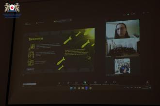 Кібербезпека в умовах війни: протидія дезінформації та онлайн-шахрайству: в ЛДУБЖД відбулась зустріч 