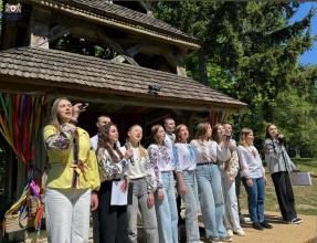 Зберігаємо традиції: здобувачі освіти та працівники ЛДУБЖД долучилися до "Гаївок Єдності"