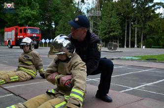 Здобувачі вищої освіти ЛДУБЖД удосконалюють практичні навички порятунку потерпілого під час рятувальних робіт