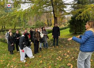 Студенти-екологи ЛДУБЖД поглиблюють знання під час практичних занять у Ботанічному саду Львівського національного університету імені Івана Франка