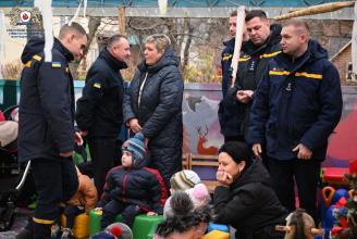 Курсанти ЛДУБЖД подарували тепло та турботу дітям Центру здоров’я та реабілітації напередодні Дня Святого Миколая