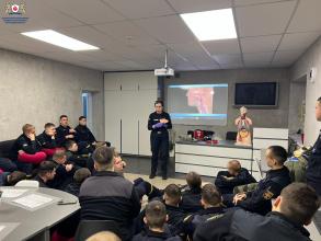 Майбутні офіцери опановують мистецтво навчання безпеки у класі «АБВ» Майбутні офіцери опановують мистецтво навчання безпеки у класі «АБВ»
