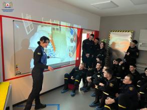 Майбутні офіцери опановують мистецтво навчання безпеки у класі «АБВ» Майбутні офіцери опановують мистецтво навчання безпеки у класі «АБВ»