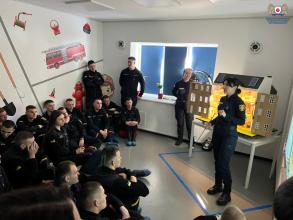 Майбутні офіцери опановують мистецтво навчання безпеки у класі «АБВ» Майбутні офіцери опановують мистецтво навчання безпеки у класі «АБВ»