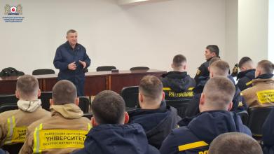 Гасіння пожеж на електротранспорті: практичні заняття з «Пожежної тактики» Гасіння пожеж на електротранспорті: практичні заняття з «Пожежної тактики»