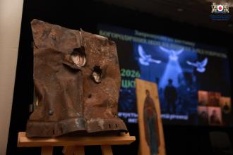 В ЛДУБЖД відбулася виставка «Ікони на ящиках з-під озброєнь» В ЛДУБЖД відбулася виставка «Ікони на ящиках з-під озброєнь»