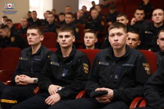 В ЛДУБЖД відбулася виставка «Ікони на ящиках з-під озброєнь» В ЛДУБЖД відбулася виставка «Ікони на ящиках з-під озброєнь»