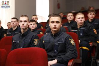 В ЛДУБЖД відбулася виставка «Ікони на ящиках з-під озброєнь» В ЛДУБЖД відбулася виставка «Ікони на ящиках з-під озброєнь»