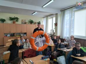 Курсанти Університету провели безпекові заняття для школярів